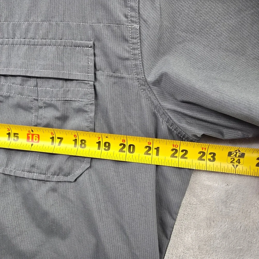 Kuhl Eluxur Shirt Mens Medium Gray Short Sleeve Button Up Hiking Technical - Picture 4 of 9